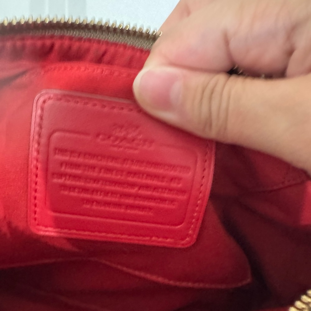 Beautiful coach bag! - Picture 4 of 5